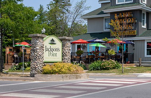 image of a restaurant building